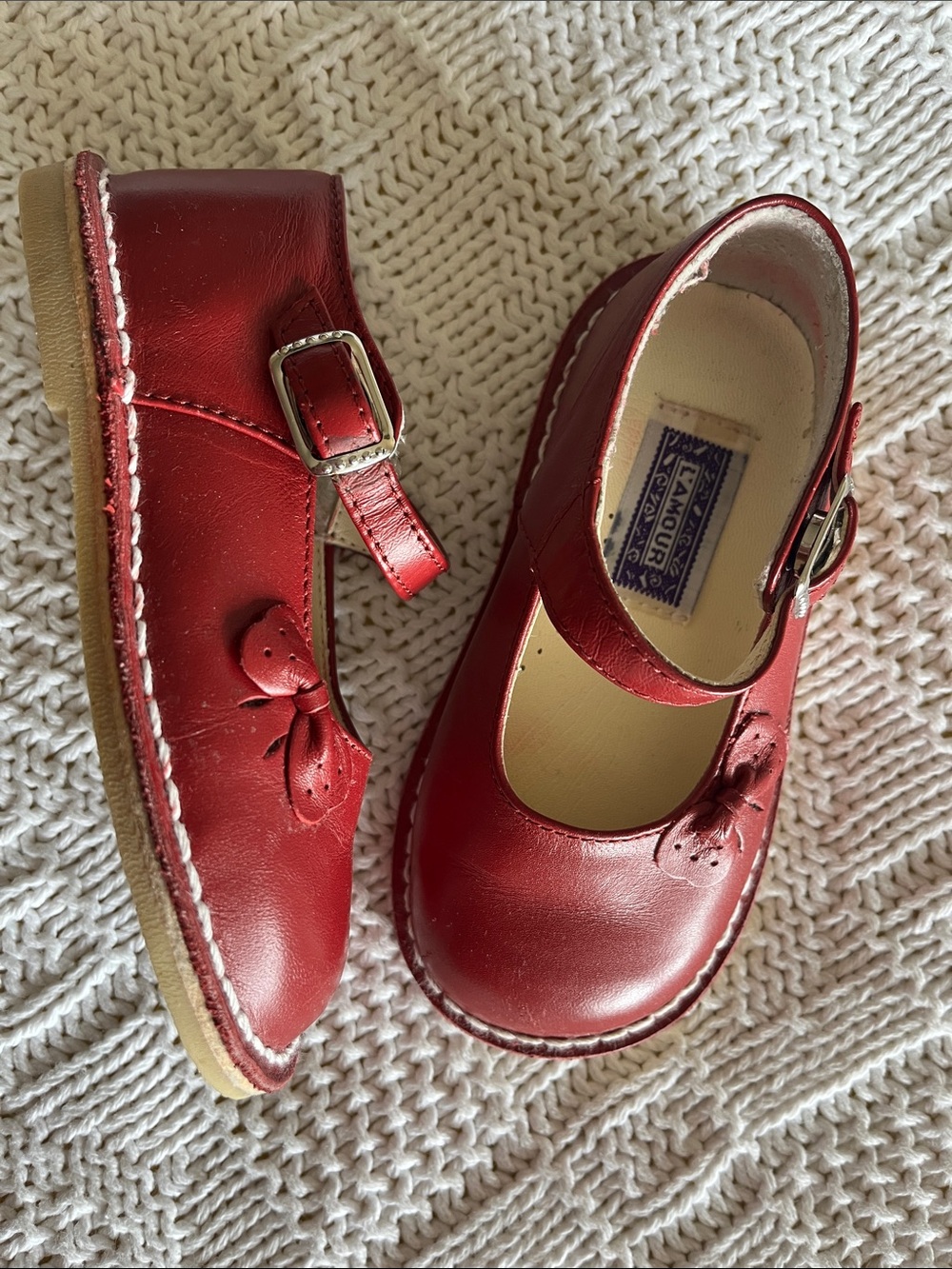 L'AMOUR Mary Jane Flat in Red